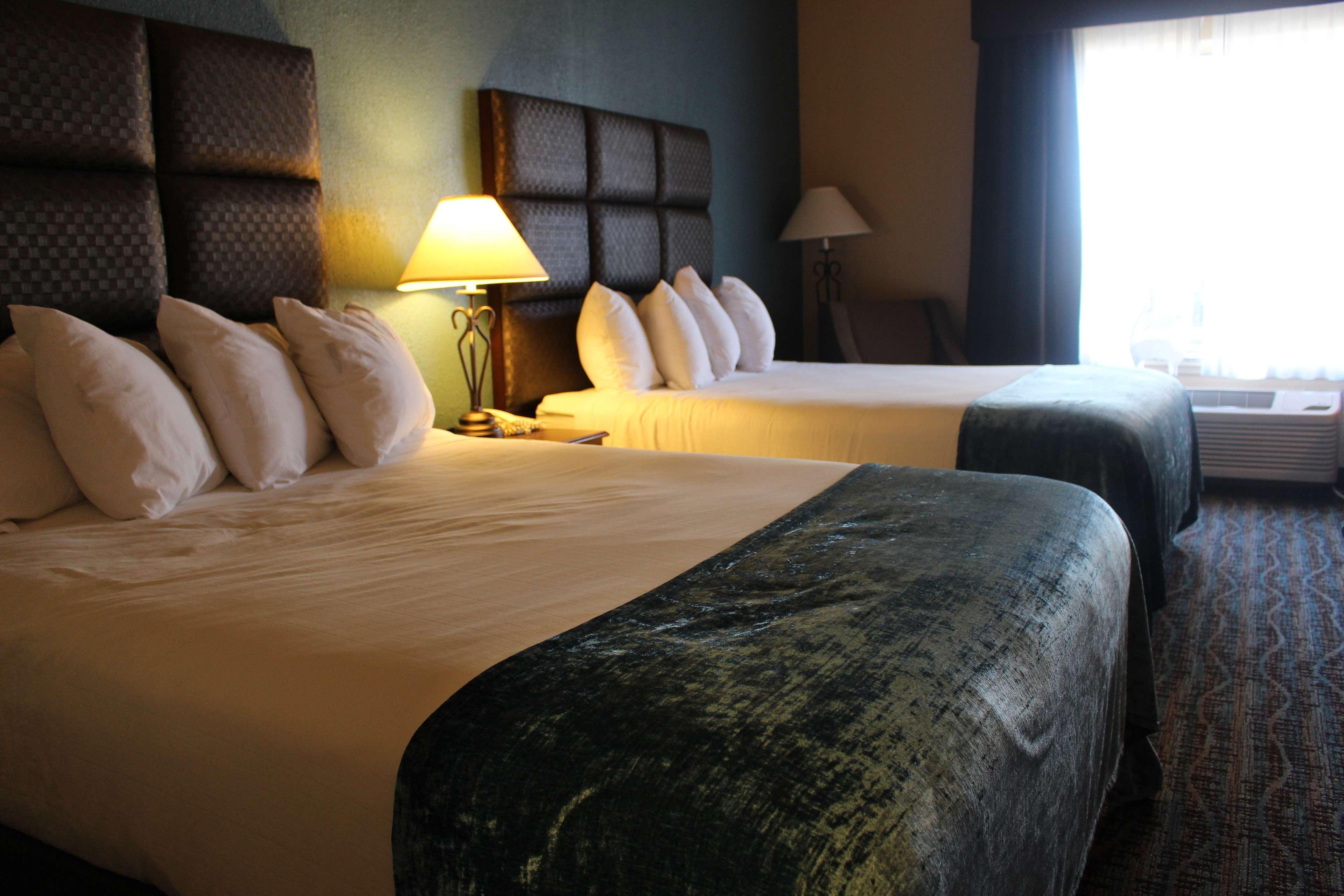 Best Western Holiday Manor Newton Bagian luar foto